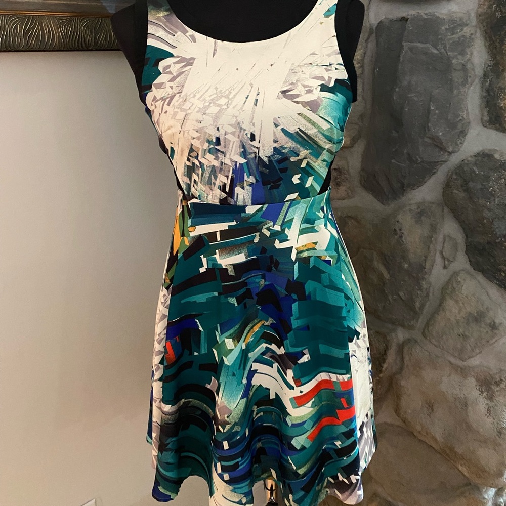 XOXO Sleeveless Dress - Size 0: very gently used